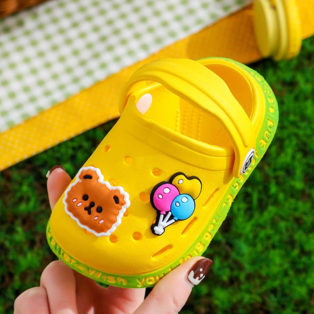 chaussure-bebe-jaunatre